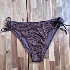 Zaful Women 2XL Mauve Crochet Lace Side Tie Bikini Bottoms Swimwear Purple brown